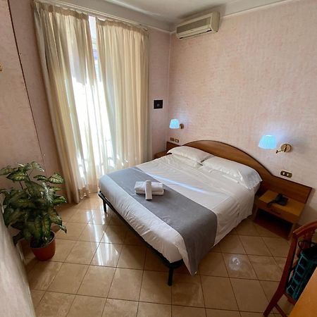 Hotel Resi Рим Екстериор снимка