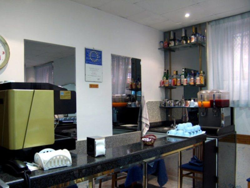 Hotel Resi Рим Екстериор снимка